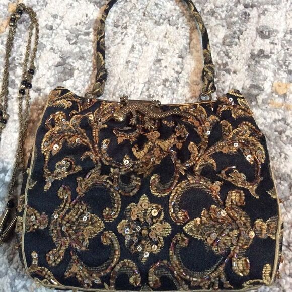 CHRISTIANA BEADED HANDBAG WITH GECKO CLASP! EUC! - Picture 3 of 6